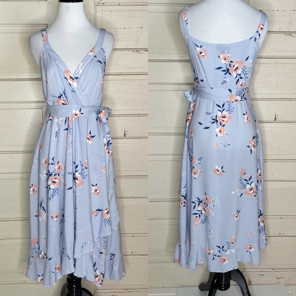 torrid Dresses & Skirts - Torrid Floral Challis Wrap Dress - M/L